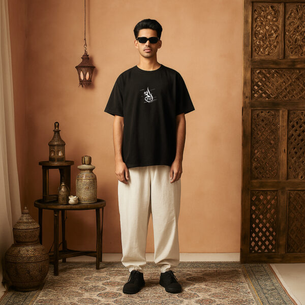 Basic Oversized Black Tee - Image 4